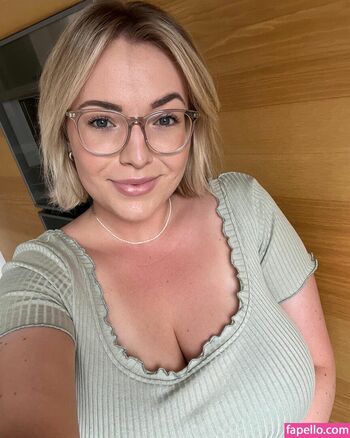 Lena H.