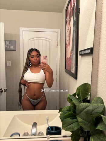 Full leaked Prettynolimit private onlyfans photo