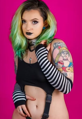 Full leaked Sweetykissa/ private onlyfans photo