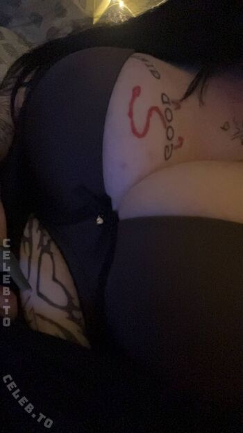 Full leaked Xocamilskyxo private onlyfans photo