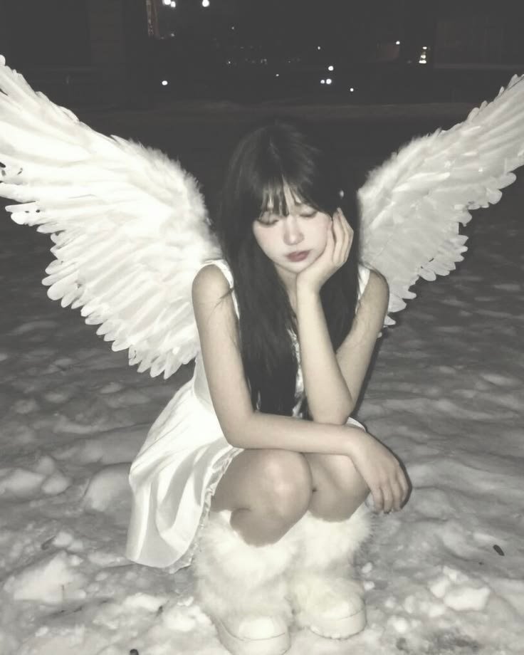 Y2K PFP Angel