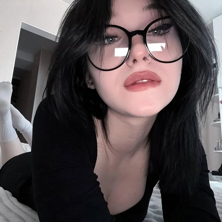 Goth Egirl PFP