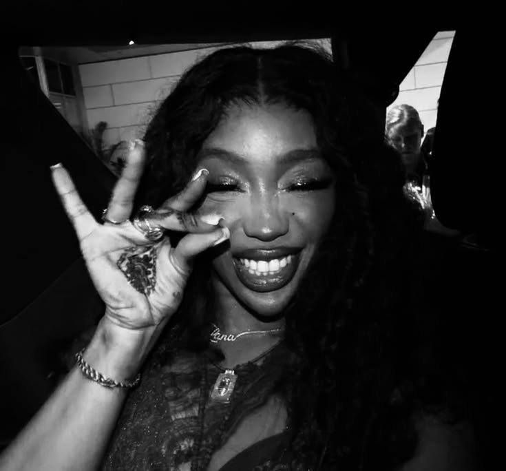 SZA Instagram PFP