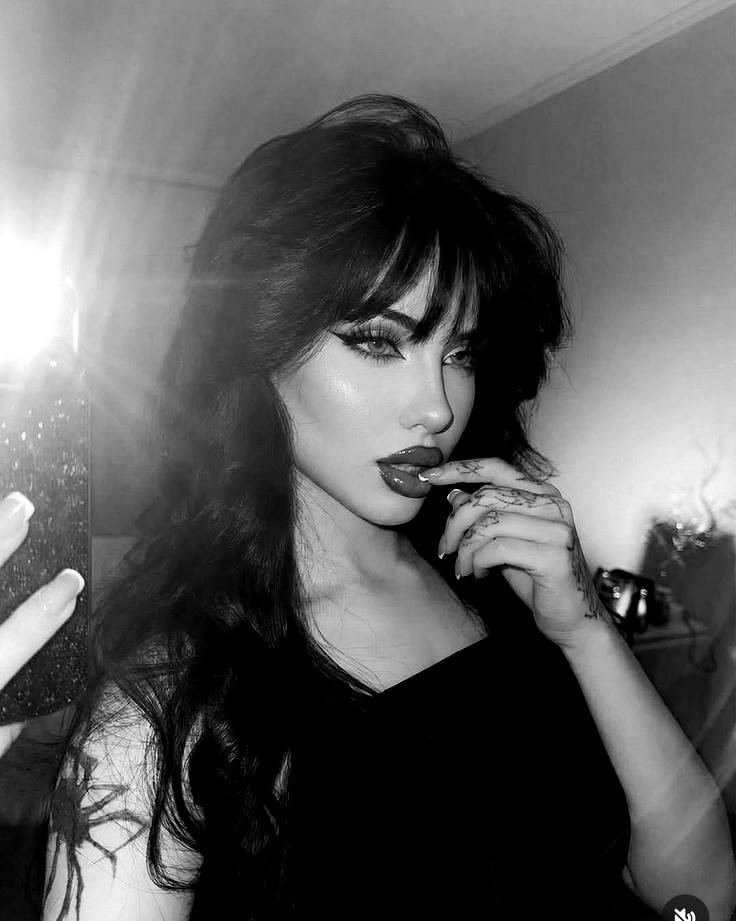 Savage Baddie PFP